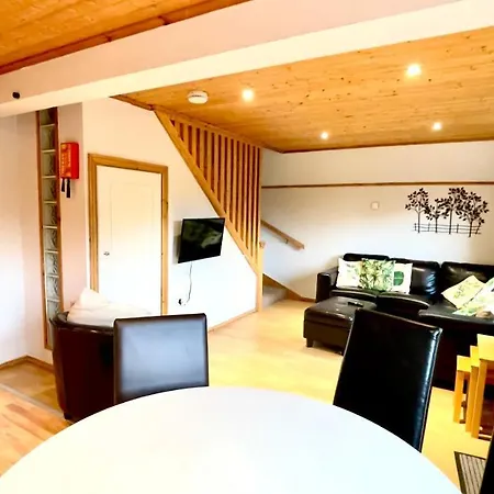 Spacious Primrose Lodge For 6 With Hot Tub At A Spa Resort Chudleigh Exterior photo